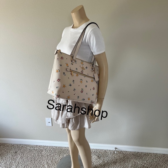 ✅Coach purse - Picture 6 of 12